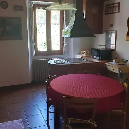 Villa La Casa Rosa Sernio Esterno foto