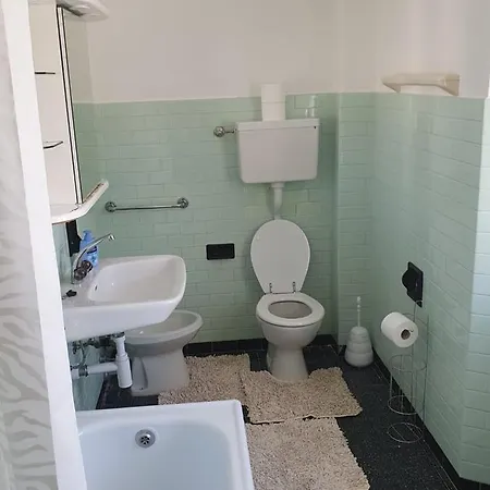 Villa La Casa Rosa Sernio Esterno foto